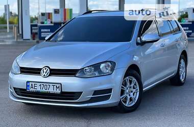 Универсал Volkswagen Golf 2016 в Днепре