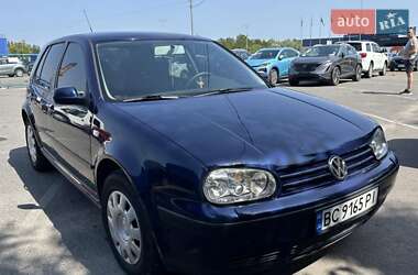Хетчбек Volkswagen Golf 2002 в Львові
