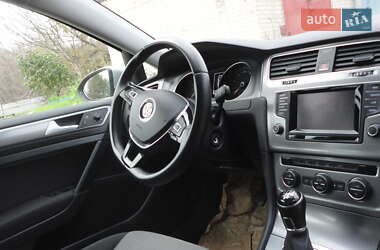Универсал Volkswagen Golf 2015 в 