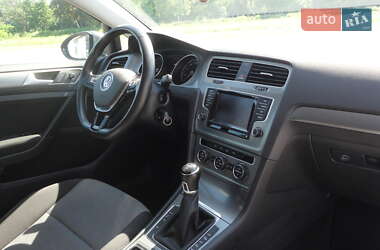Универсал Volkswagen Golf 2015 в 