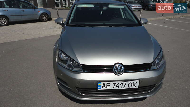 Универсал Volkswagen Golf 2015 в Днепре