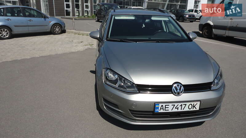 Универсал Volkswagen Golf 2015 в Днепре