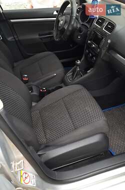 Универсал Volkswagen Golf 2011 в Умани