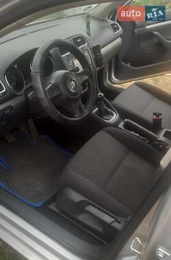 Универсал Volkswagen Golf 2011 в Умани