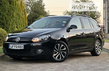 Универсал Volkswagen Golf 2010 в Сарнах