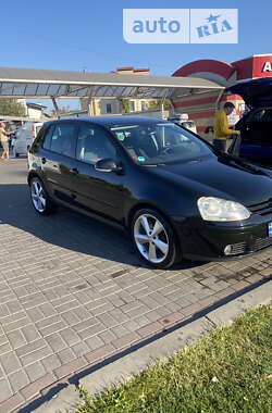 Хетчбек Volkswagen Golf 2006 в Києві