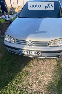 Хэтчбек Volkswagen Golf 1998 в Краснограде