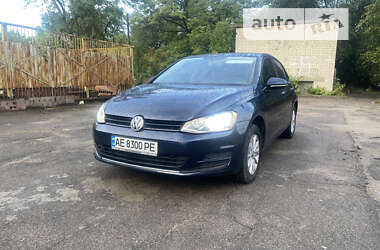 Хэтчбек Volkswagen Golf 2015 в Днепре