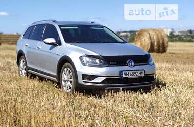 Універсал Volkswagen Golf 2015 в Бердичеві