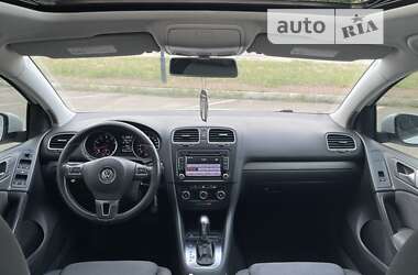 Хэтчбек Volkswagen Golf 2013 в Киеве