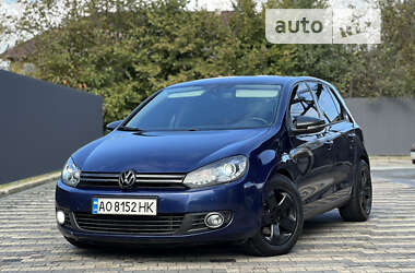 Хэтчбек Volkswagen Golf 2009 в Сваляве