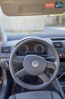 Хетчбек Volkswagen Golf 2003 в Попільні