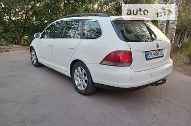 Универсал Volkswagen Golf 2008 в Ровно