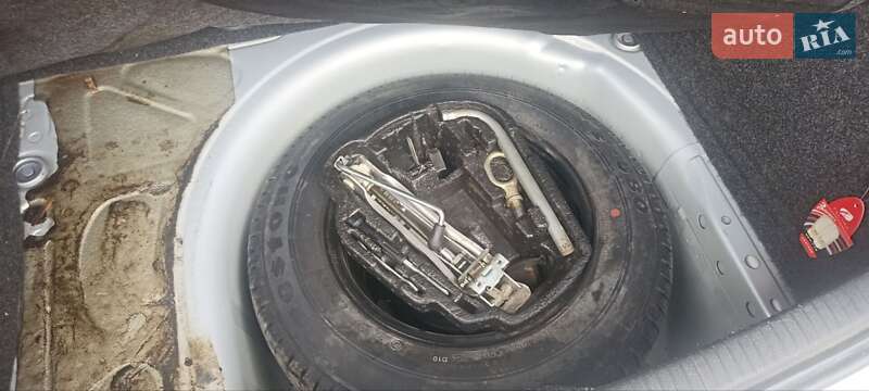 Хэтчбек Volkswagen Golf 1999 в Черновцах