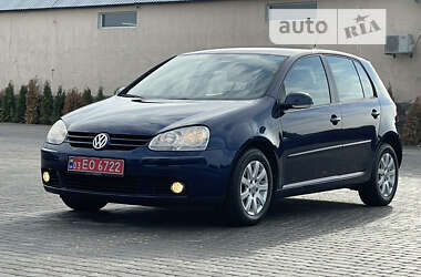 Хетчбек Volkswagen Golf 2006 в Житомирі