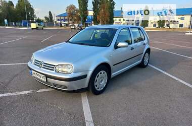 Хэтчбек Volkswagen Golf 2002 в Житомире