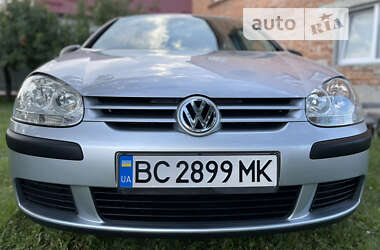 Хетчбек Volkswagen Golf 2006 в Львові