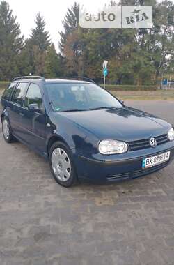 Универсал Volkswagen Golf 2001 в Луцке