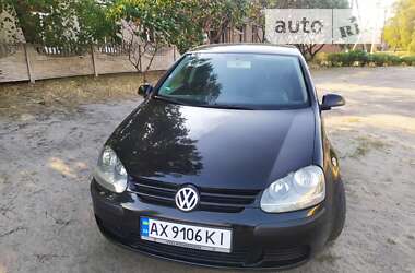 Хэтчбек Volkswagen Golf 2004 в Харькове