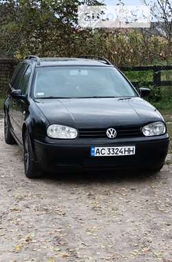 Универсал Volkswagen Golf 2004 в Любешове