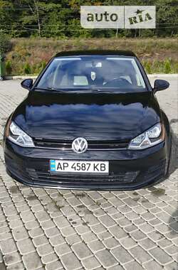 Хетчбек Volkswagen Golf 2014 в Запоріжжі