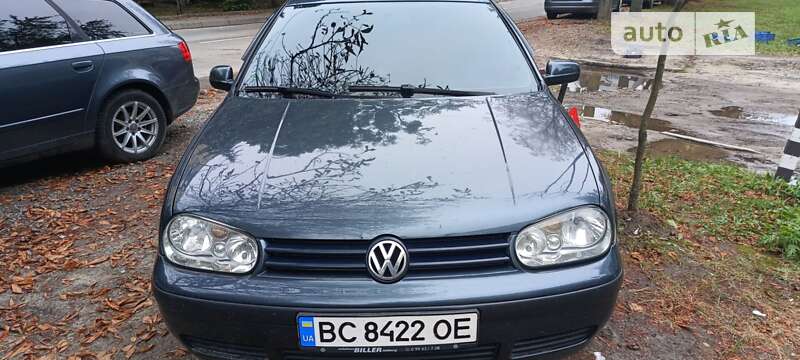 Volkswagen Golf 2003