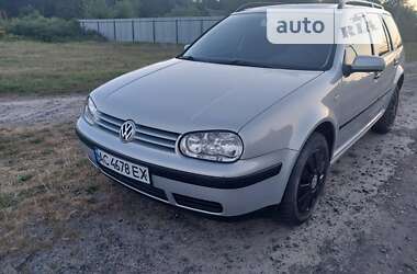 Універсал Volkswagen Golf 1999 в Шацьку