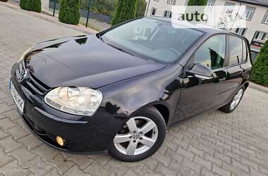 Хэтчбек Volkswagen Golf 2008 в Виннице