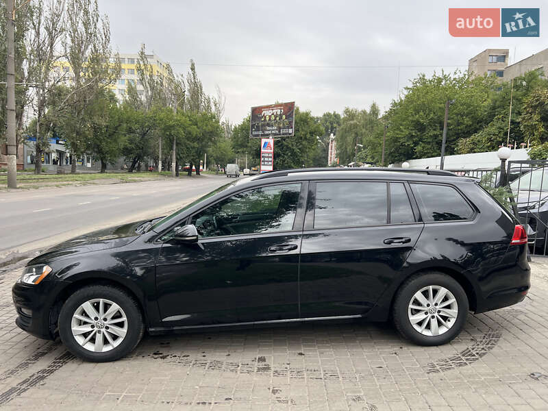 Универсал Volkswagen Golf 2015 в Одессе