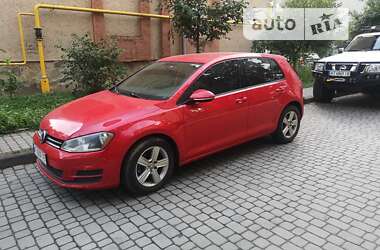 Хэтчбек Volkswagen Golf 2014 в Ивано-Франковске