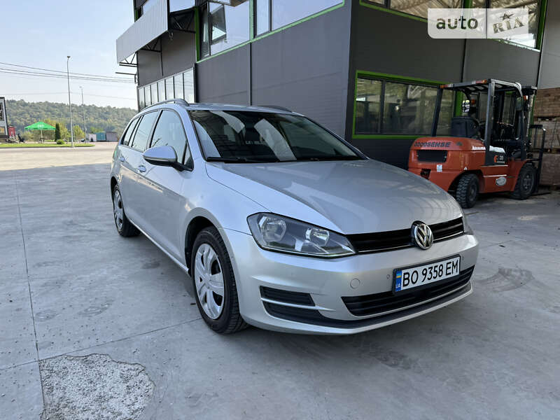 Универсал Volkswagen Golf 2016 в Теребовле