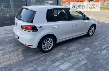 Хетчбек Volkswagen Golf 2010 в Луцьку