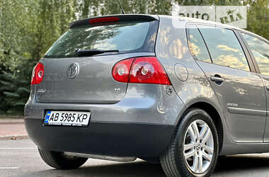 Хэтчбек Volkswagen Golf 2008 в Виннице