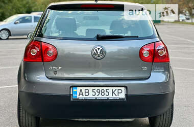 Хэтчбек Volkswagen Golf 2008 в Виннице