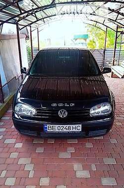 Хетчбек Volkswagen Golf 2001 в Кропивницькому