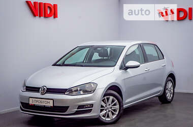 Хетчбек Volkswagen Golf 2012 в Києві