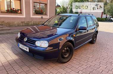 Універсал Volkswagen Golf 2001 в Стрию