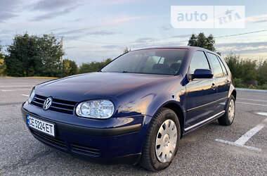 Хэтчбек Volkswagen Golf 2003 в Черновцах