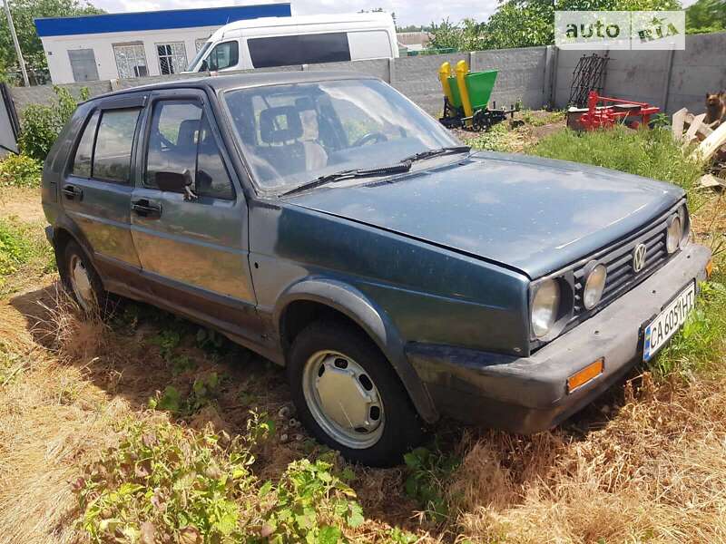 Хетчбек Volkswagen Golf 1985 в Звенигородці