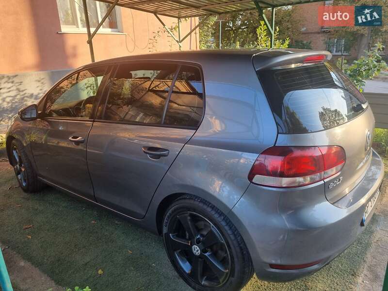 Хэтчбек Volkswagen Golf 2013 в Запорожье
