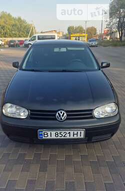 Хэтчбек Volkswagen Golf 2001 в Лубнах