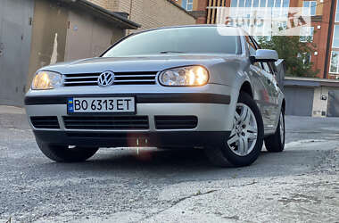 Хэтчбек Volkswagen Golf 2002 в Тернополе