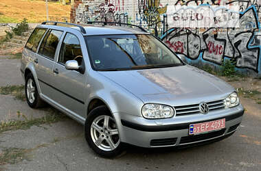 Універсал Volkswagen Golf 2006 в Полтаві