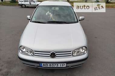 Хетчбек Volkswagen Golf 2000 в Ладижині