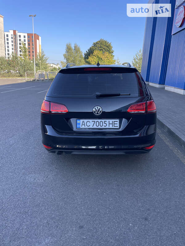 Универсал Volkswagen Golf 2013 в Луцке