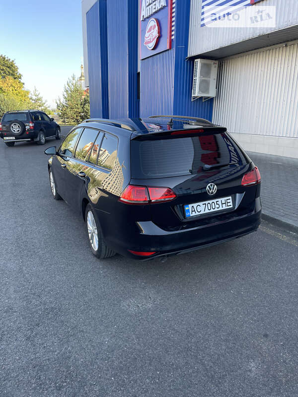Универсал Volkswagen Golf 2013 в Луцке