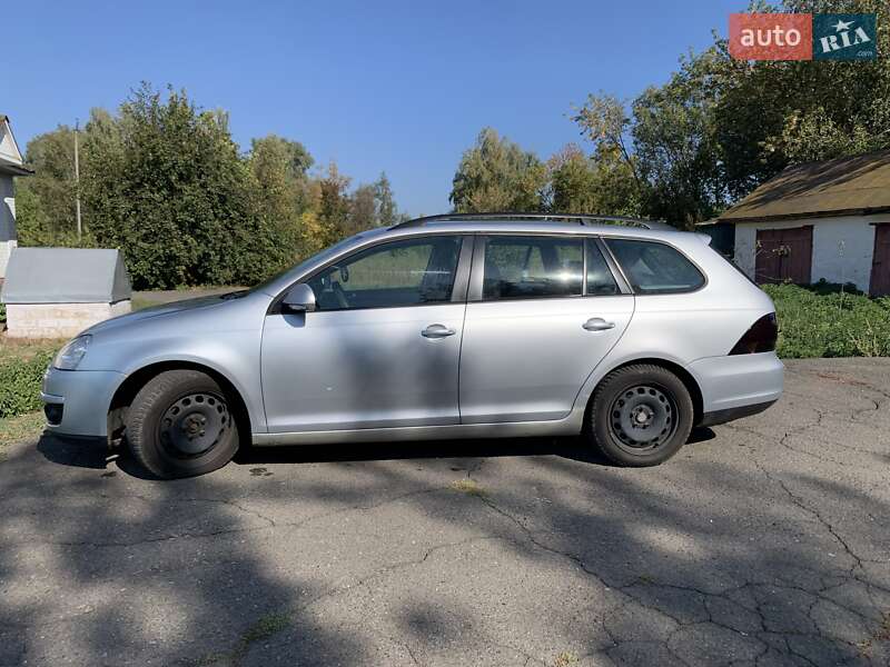 Універсал Volkswagen Golf 2009 в Києві