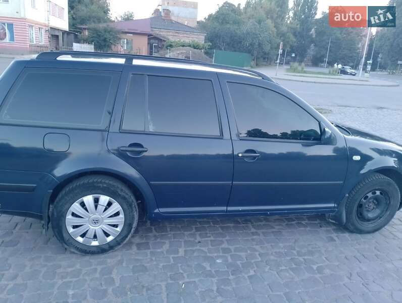 Универсал Volkswagen Golf 2000 в Каменец-Подольском