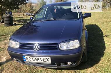 Хэтчбек Volkswagen Golf 1999 в Хусте