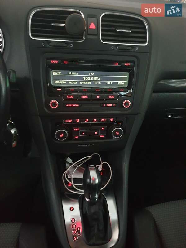 Хетчбек Volkswagen Golf 2012 в Миргороді